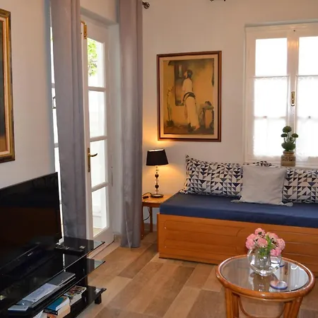 Apartment Perakis Hydra (Saronic Islands)