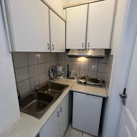 Perakis Apartment *